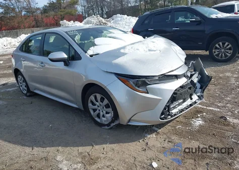 2022 Toyota Corolla Le z USA, uszkodzony, nr VIN JTDEPMAE0NJ223434